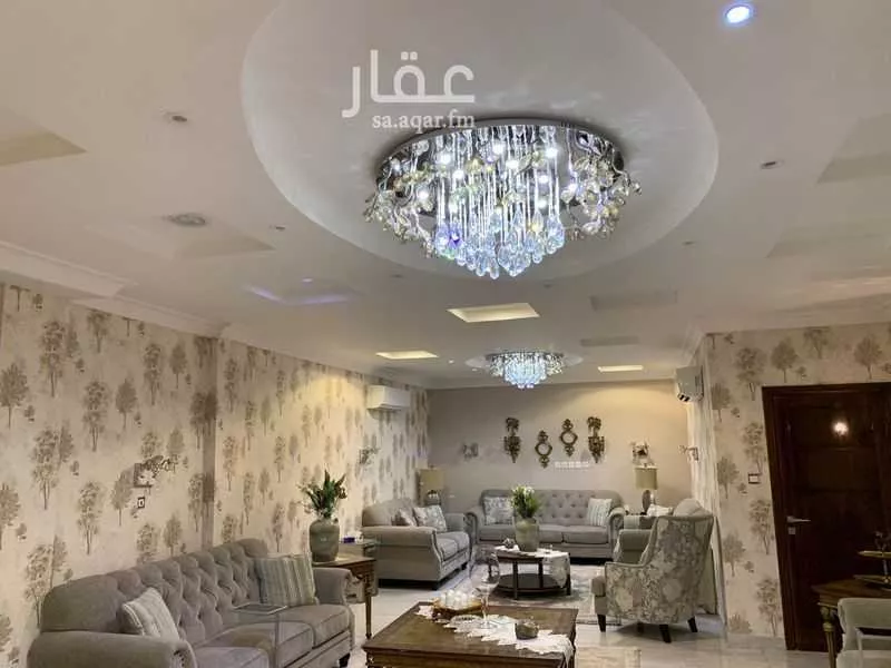 8 bedroom villa in Warqan 8