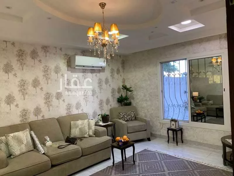 8 bedroom villa in Warqan 9
