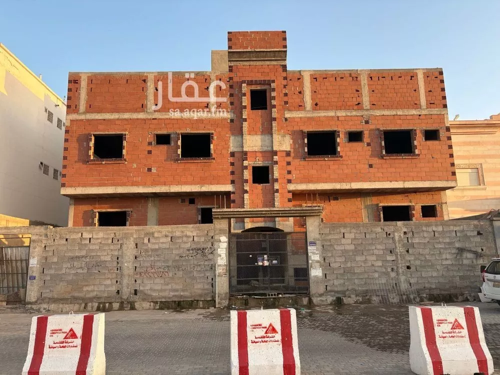 18 bedroom villa in Al Rawabi 5