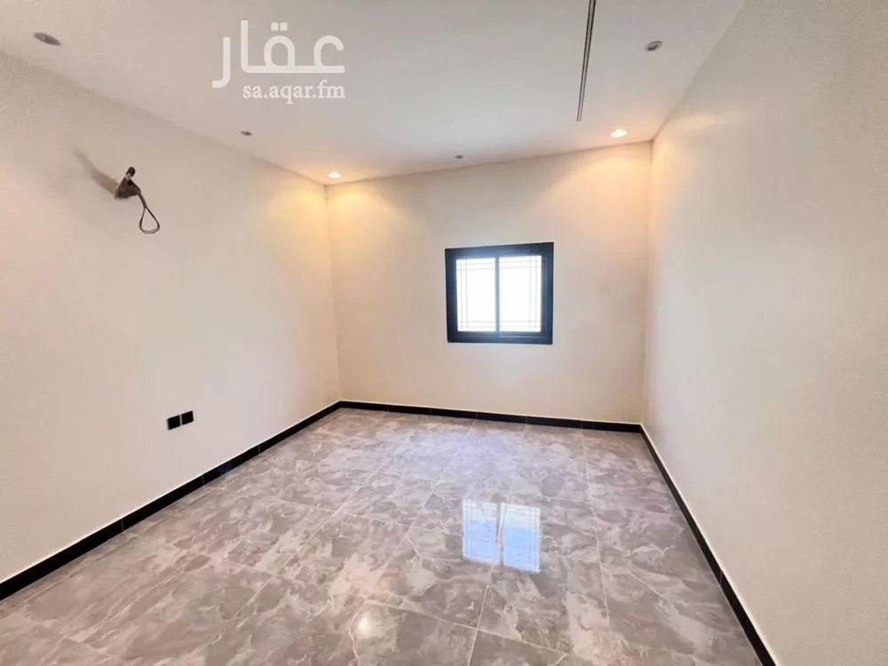 فيلا 6 غرف في ورقان 2