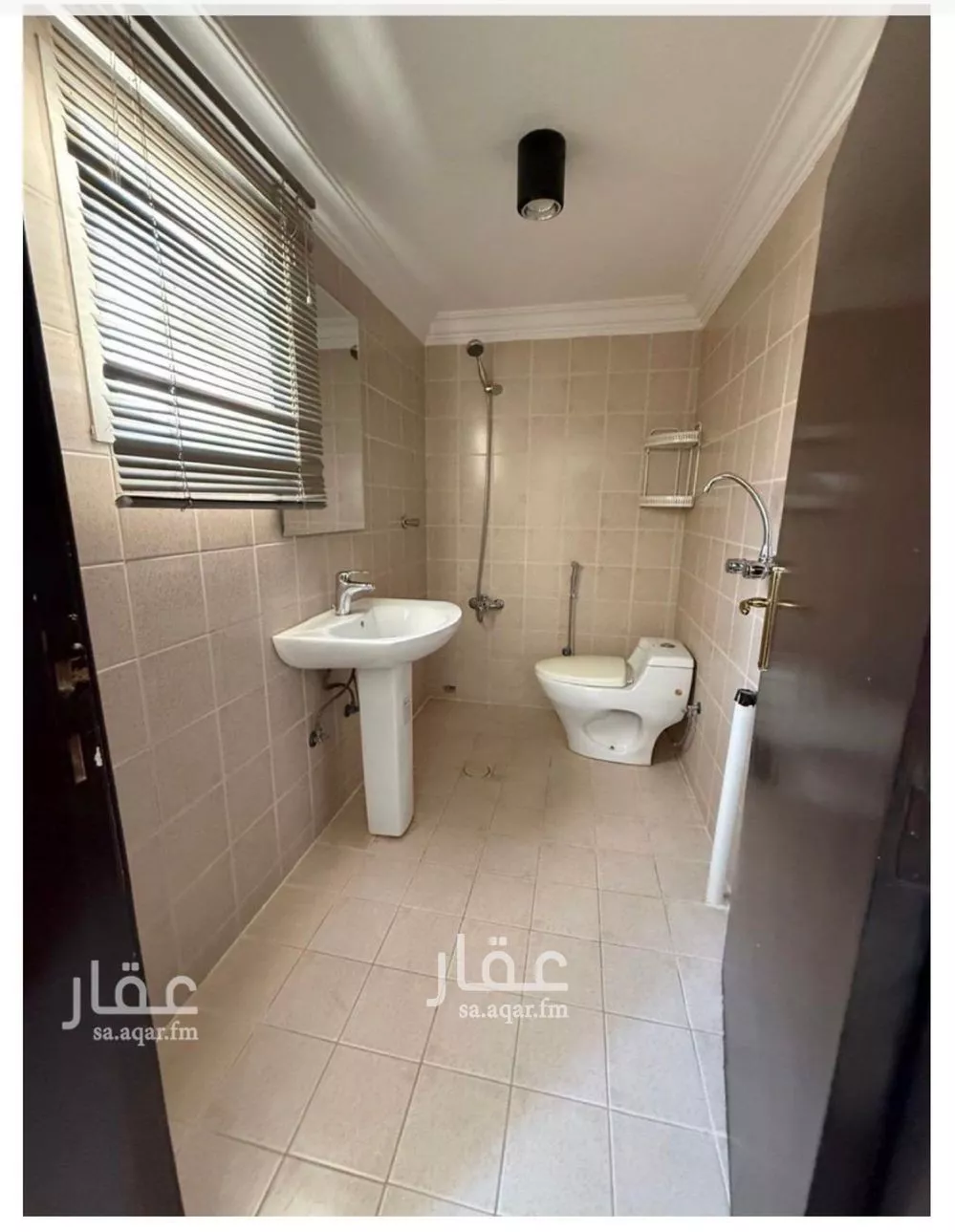 3 bedroom villa in Al Rabwa, Riyadh 18