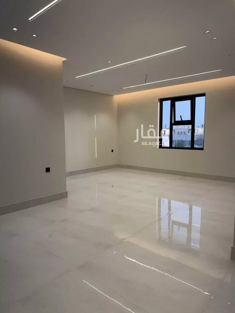 6 bedroom villa in Al Difa 4