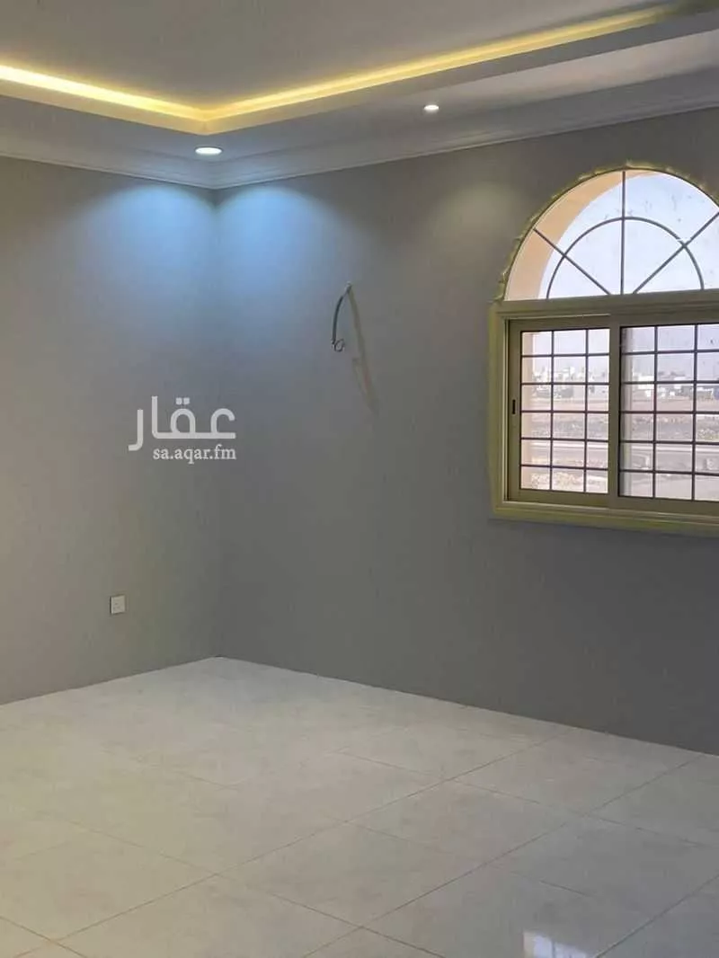 فيلا 10 غرف في الملك فهد 2