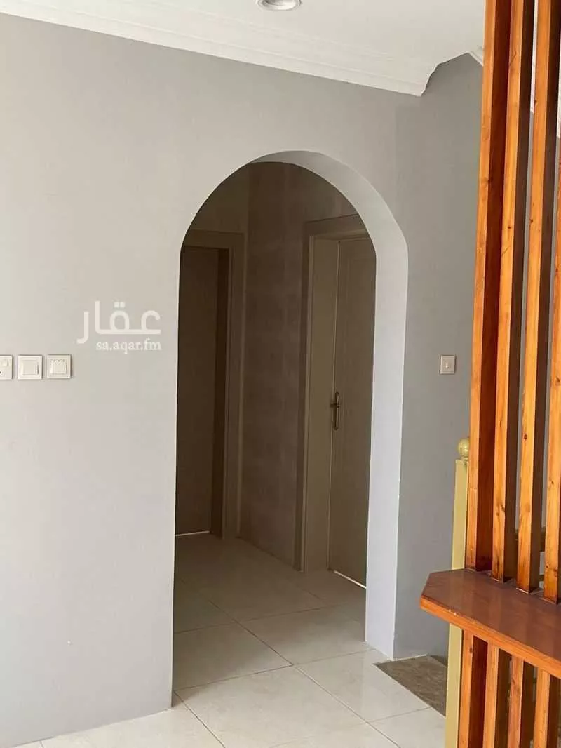 فيلا 10 غرف في الملك فهد 4
