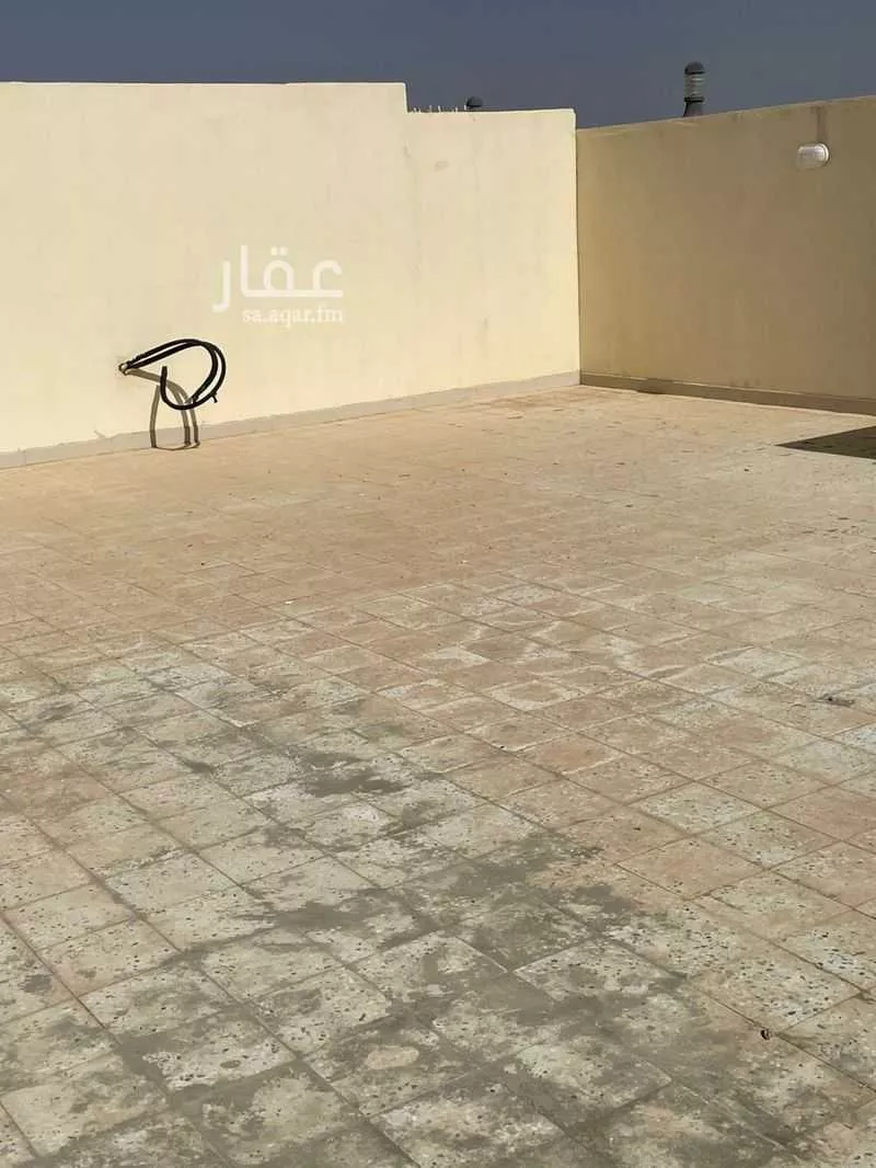فيلا 10 غرف في الملك فهد 10