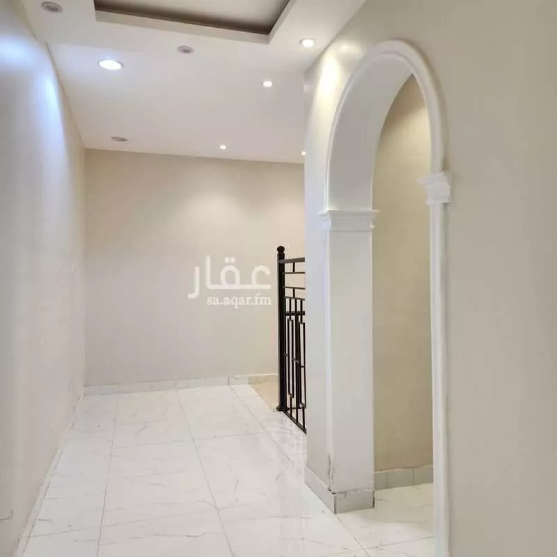 فيلا 5 غرف في المطار 2