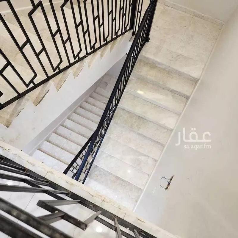 فيلا 5 غرف في المطار 8