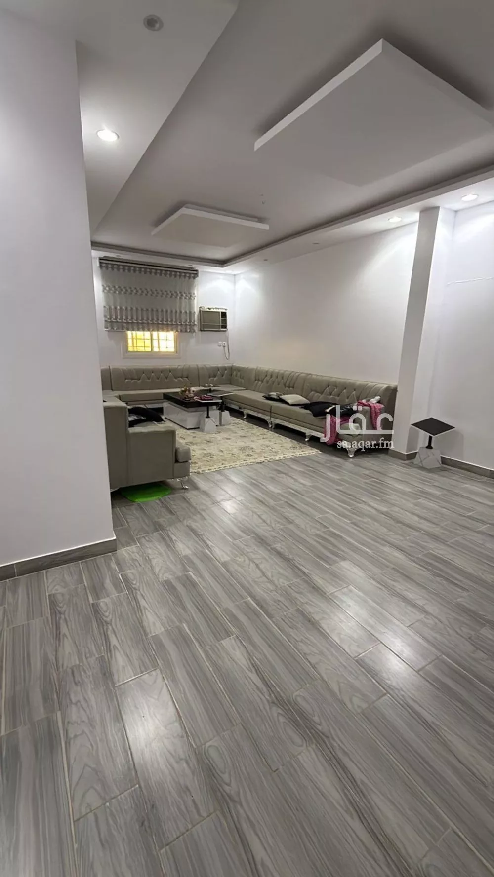 8 bedroom apartment in Al Sakb 4