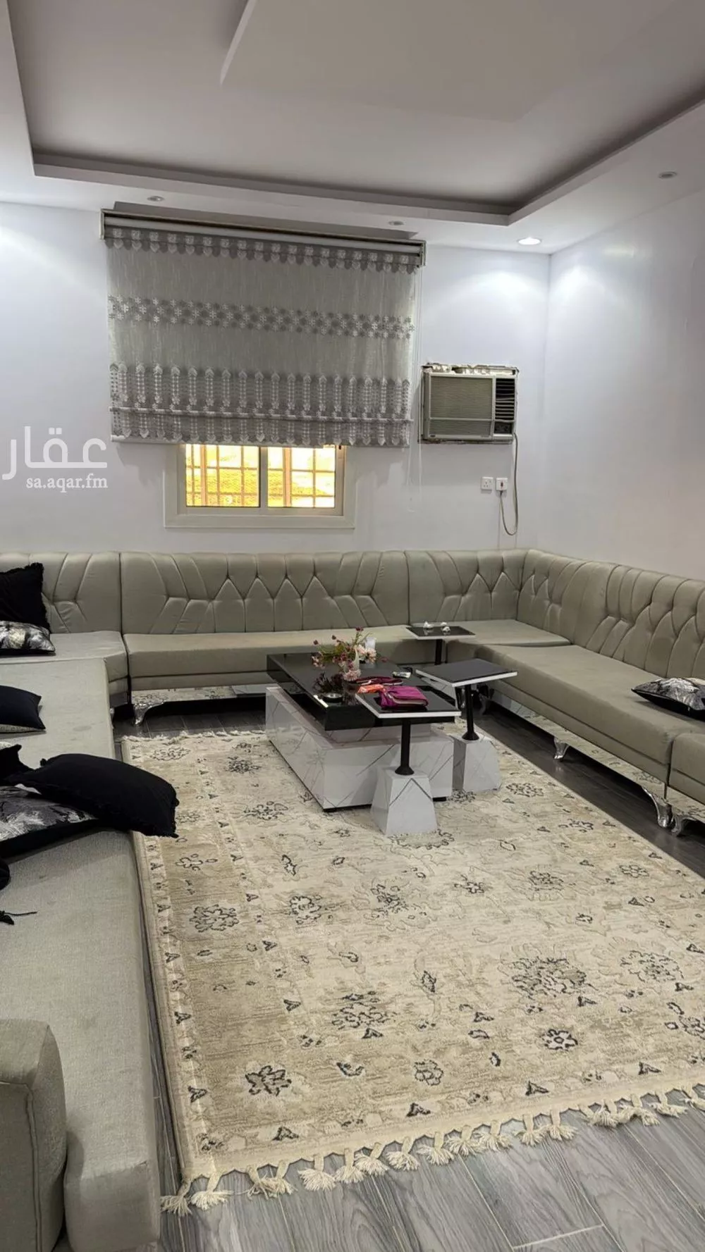 8 bedroom apartment in Al Sakb 5