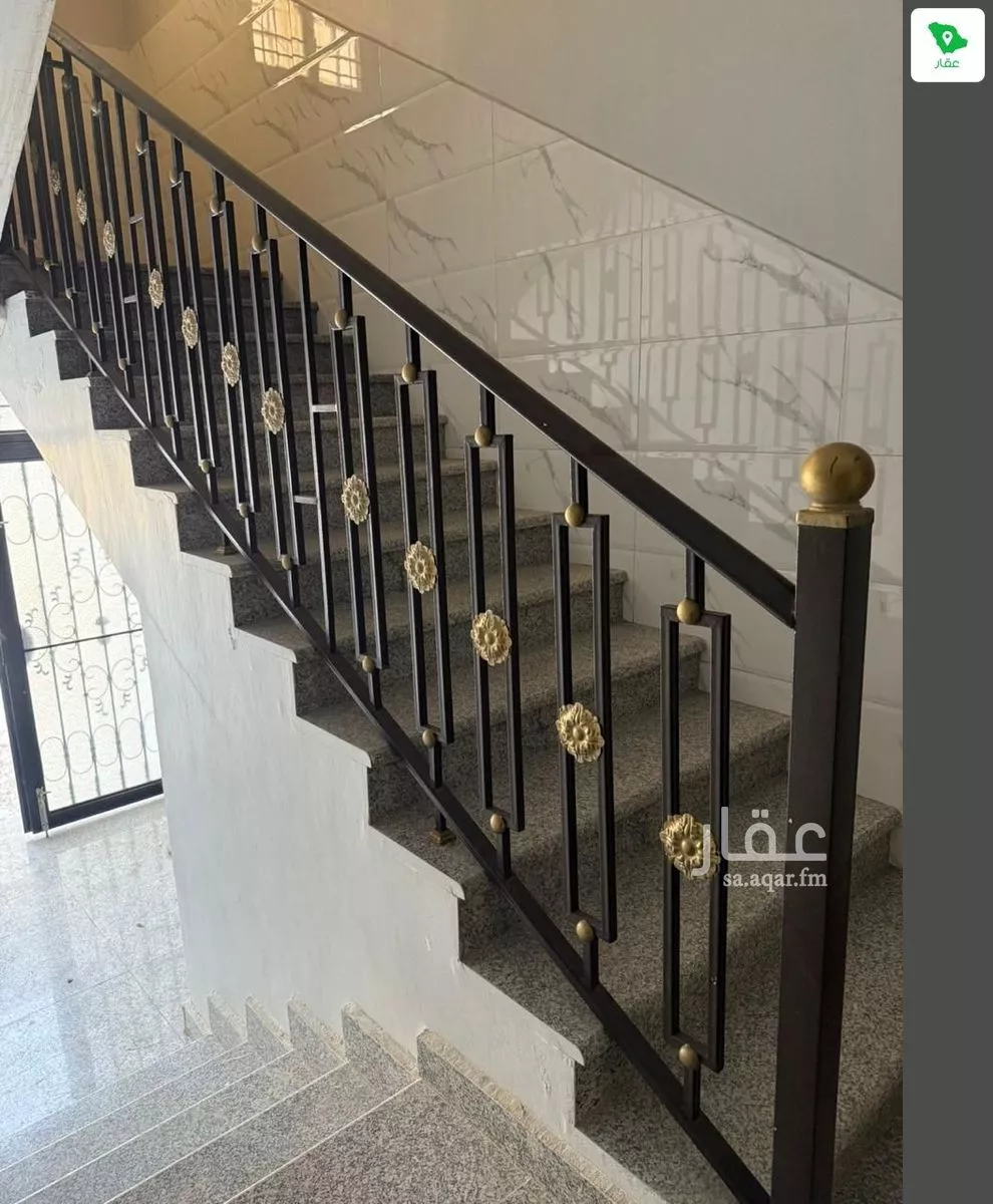 4 bedroom villa in Abu Kabeer 6