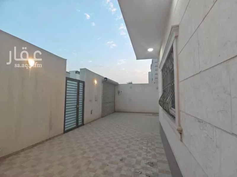 فيلا 4 غرف في ضاحية الملك فهد، الدمام 2