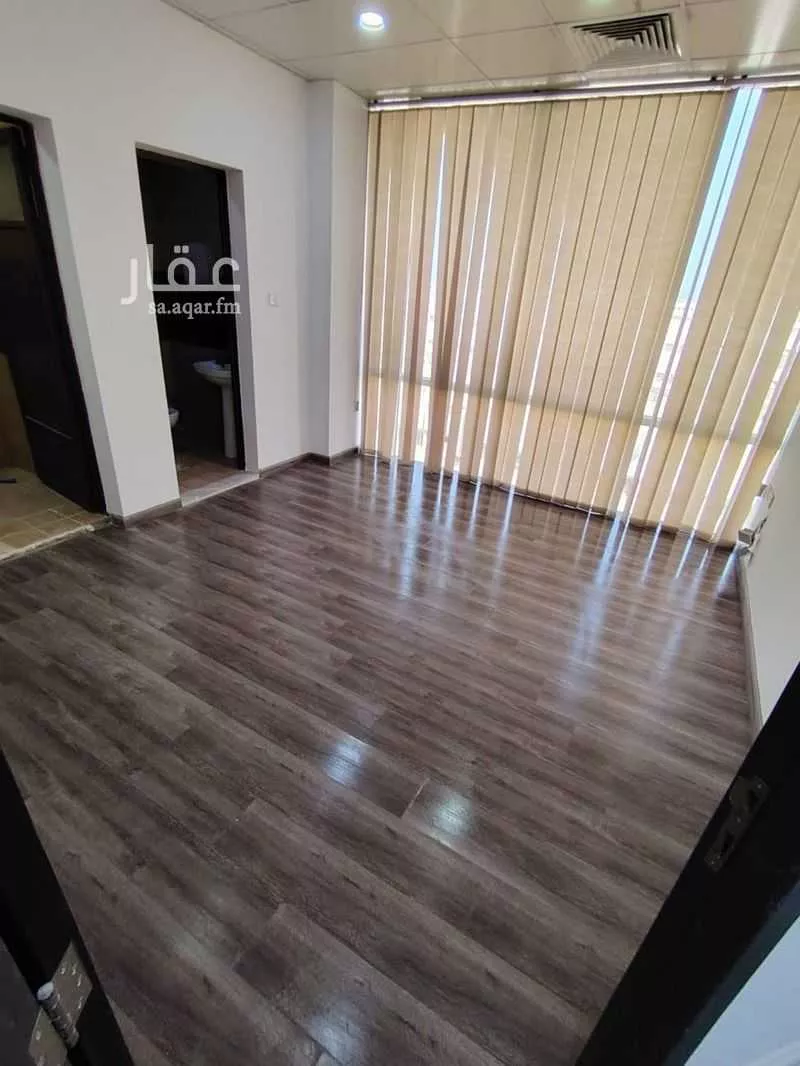 2 bedroom office in Al Aziziyah, Eastern Province 3