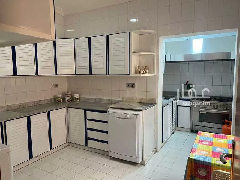 7 bedroom apartment in Bir Uthman 8