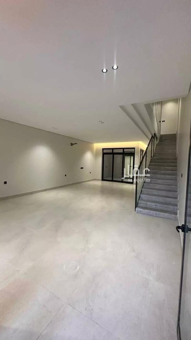 4 bedroom villa in Mudhainib 3