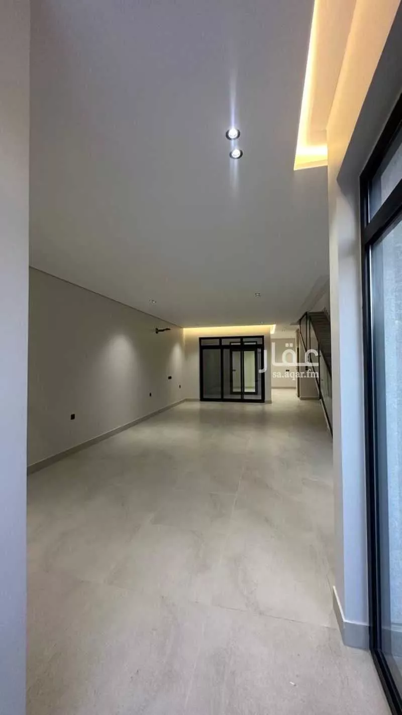 4 bedroom villa in Shathah 3