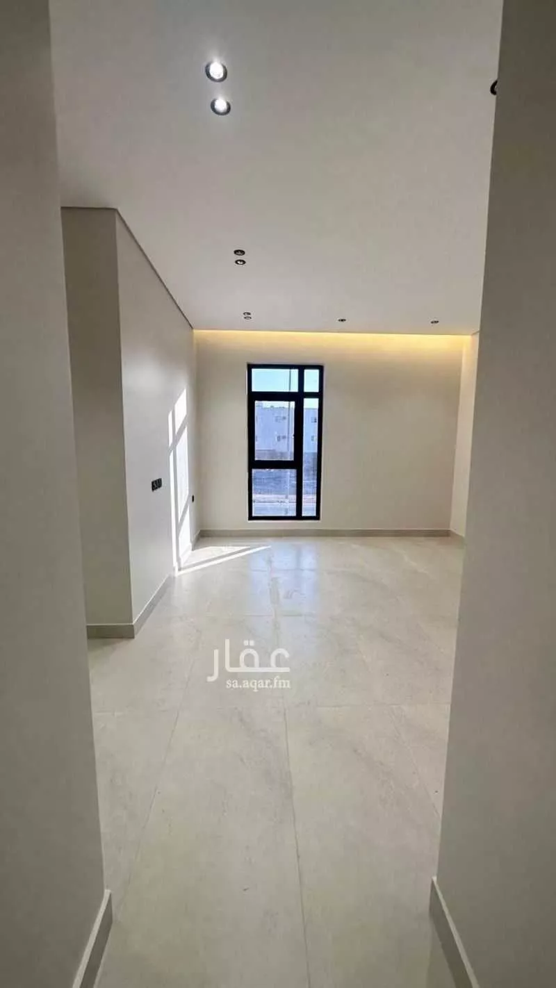 4 bedroom villa in Shathah 4