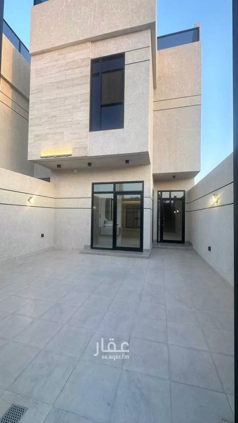 4 bedroom villa in Shathah 8