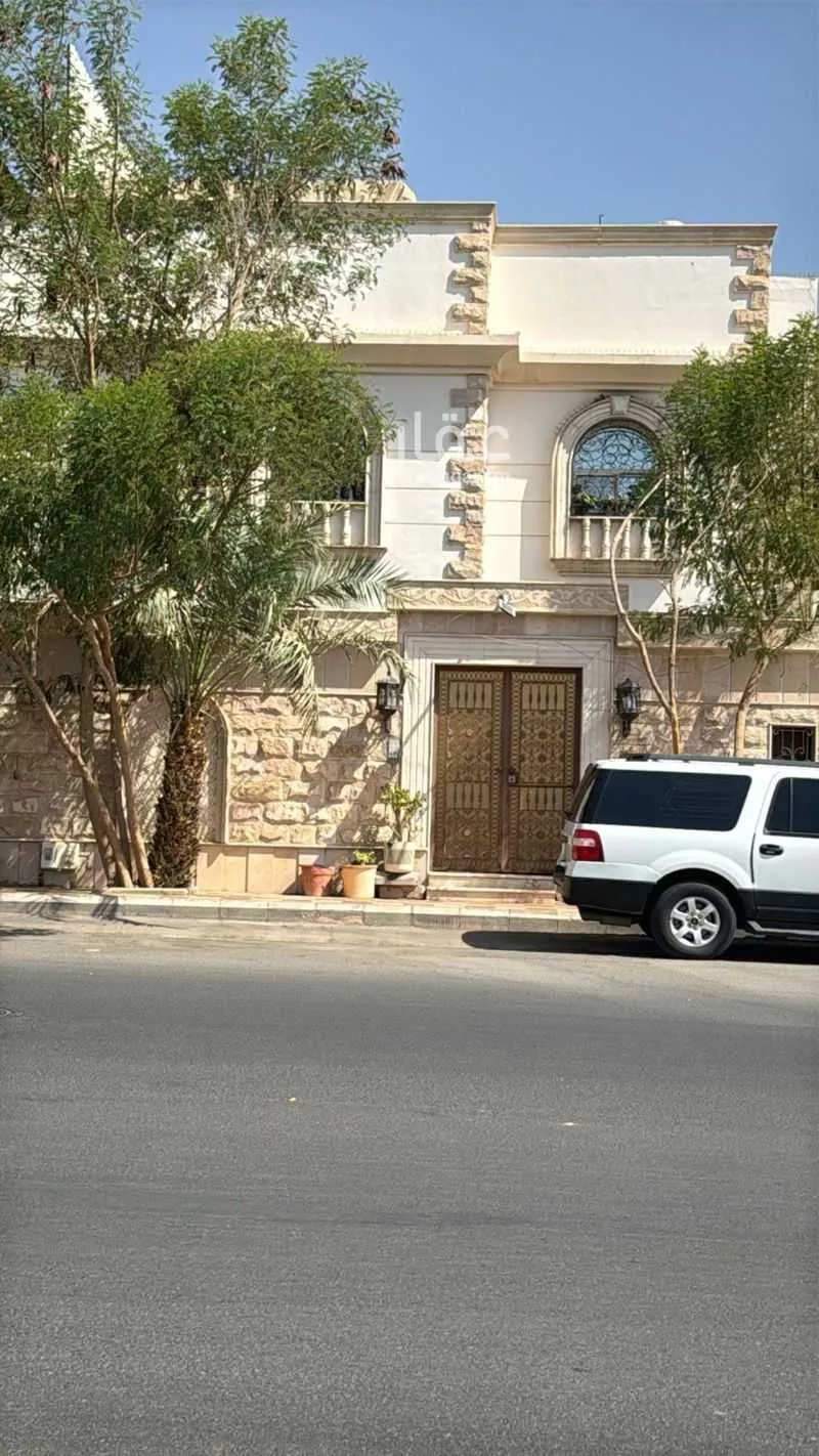 10 bedroom villa in Shathah 4