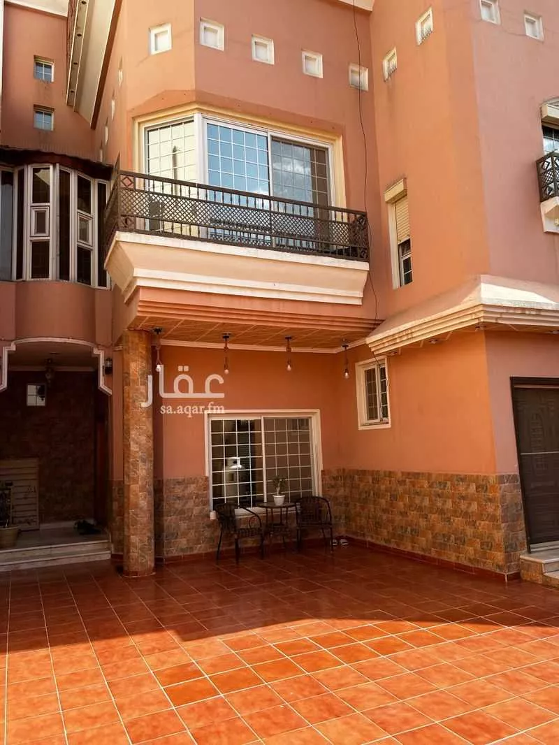 12 bedroom villa in Mudhainib 3