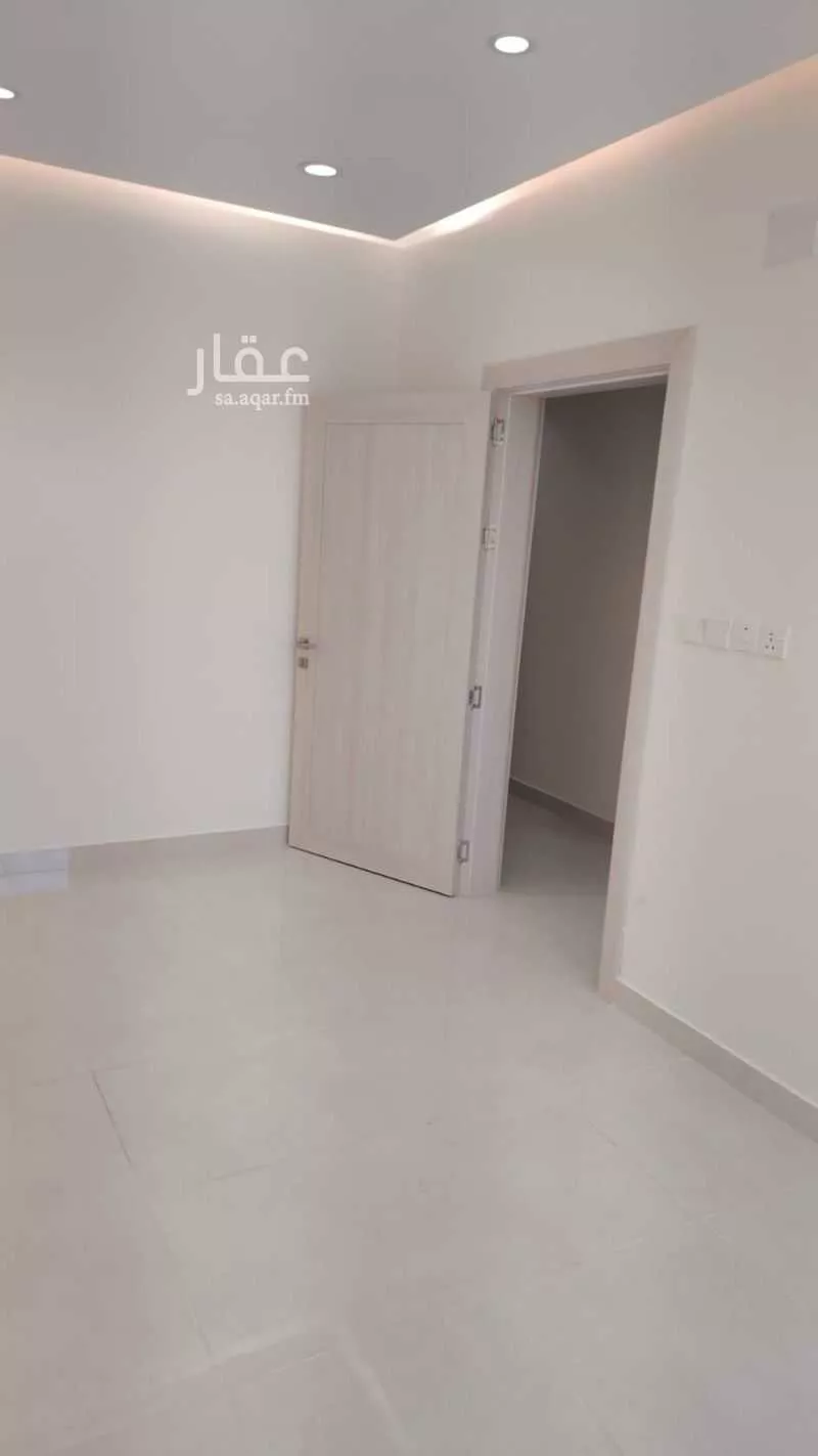 فيلا 5 غرف في عروة 12