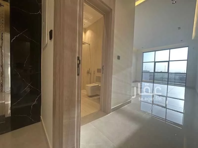 فيلا 6 غرف في نبلاء 8