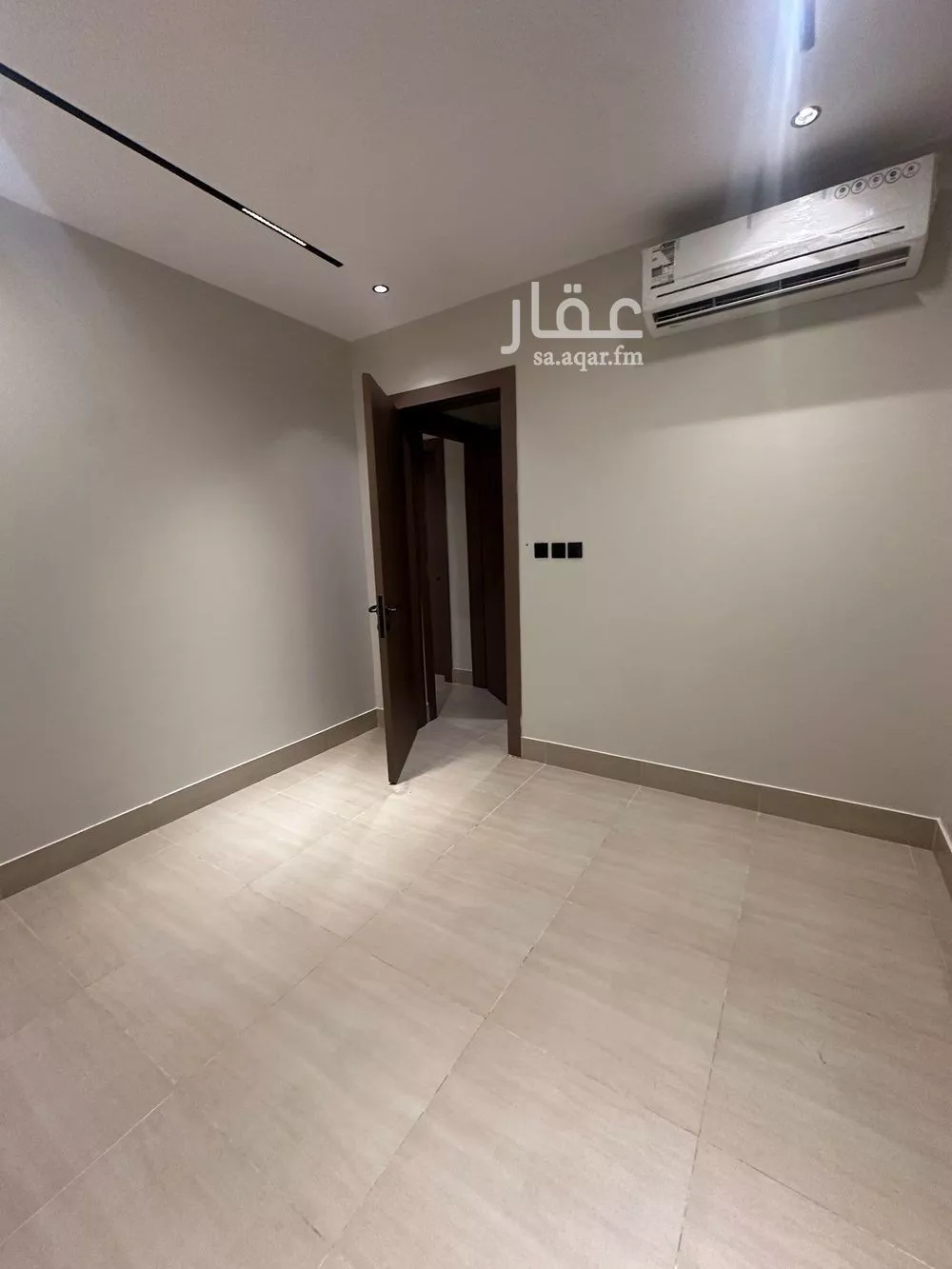 3 bedroom apartment in Taibah, Eastern Province 5
