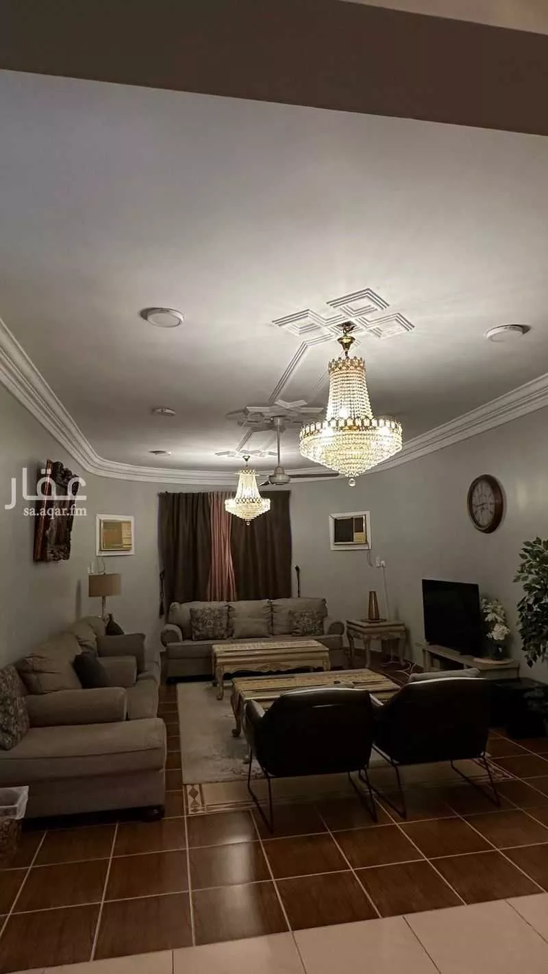 فيلا 7 غرف في الدفاع 8