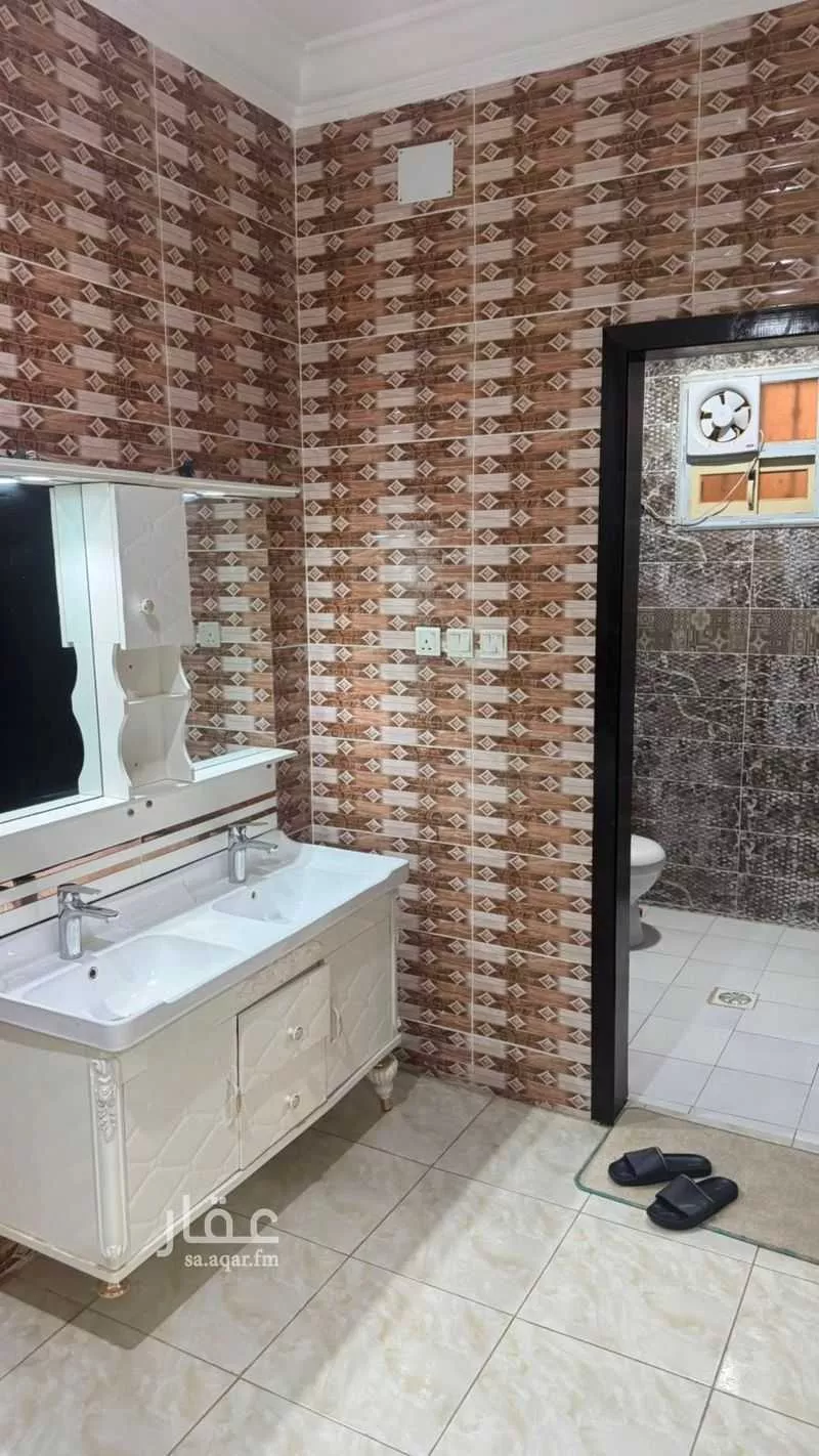 4 bedroom apartment in Al Shifa, Khamis Mushait 3