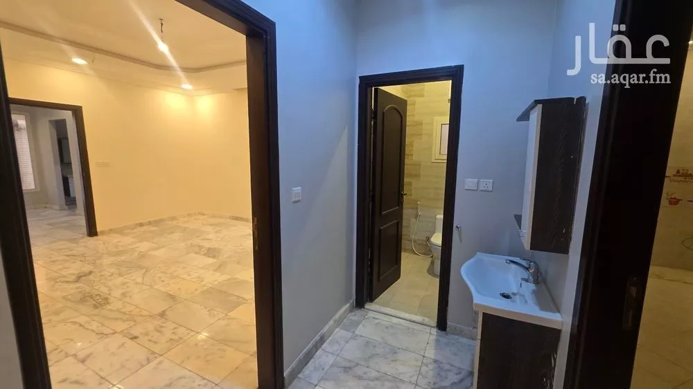 6 bedroom villa in Az Zomorod 12