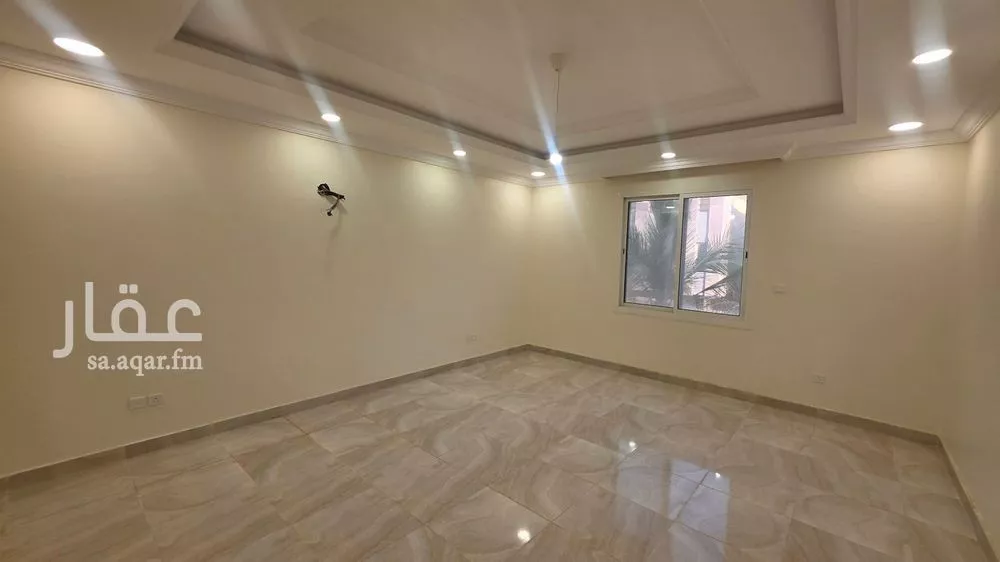 6 bedroom villa in Az Zomorod 15