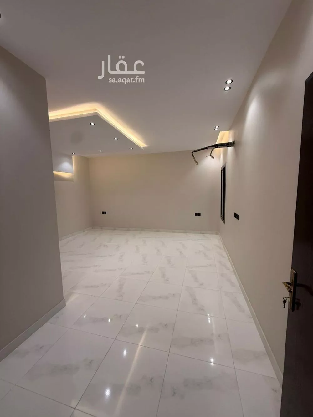 فيلا 7 غرف في القرينة 7