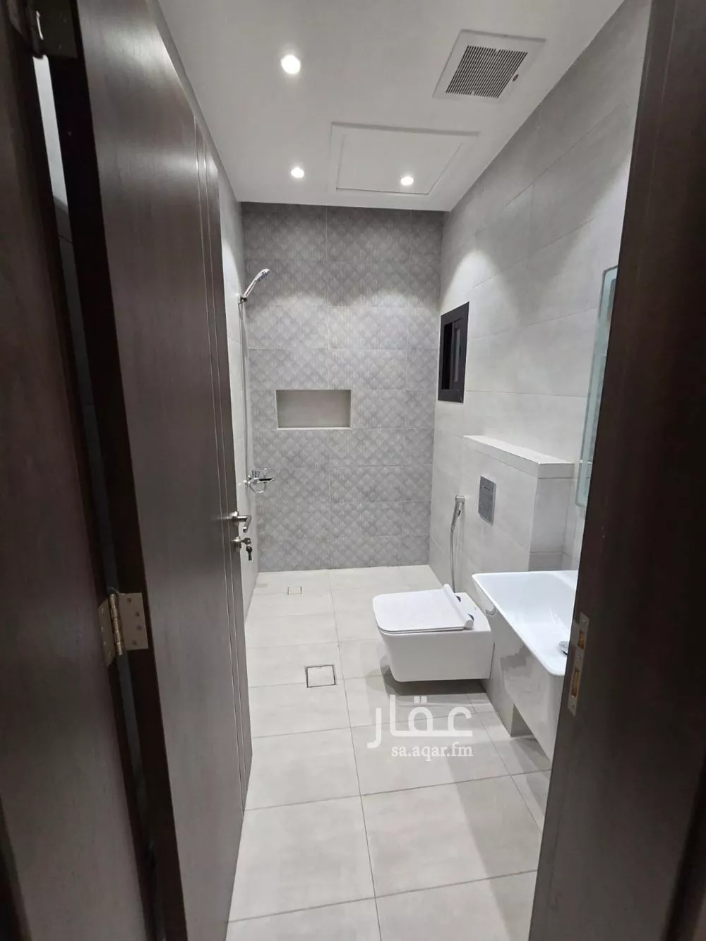 4 bedroom villa in Al Yaqout 13