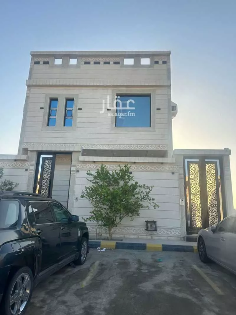 6 bedroom villa in Az Zomorod 3