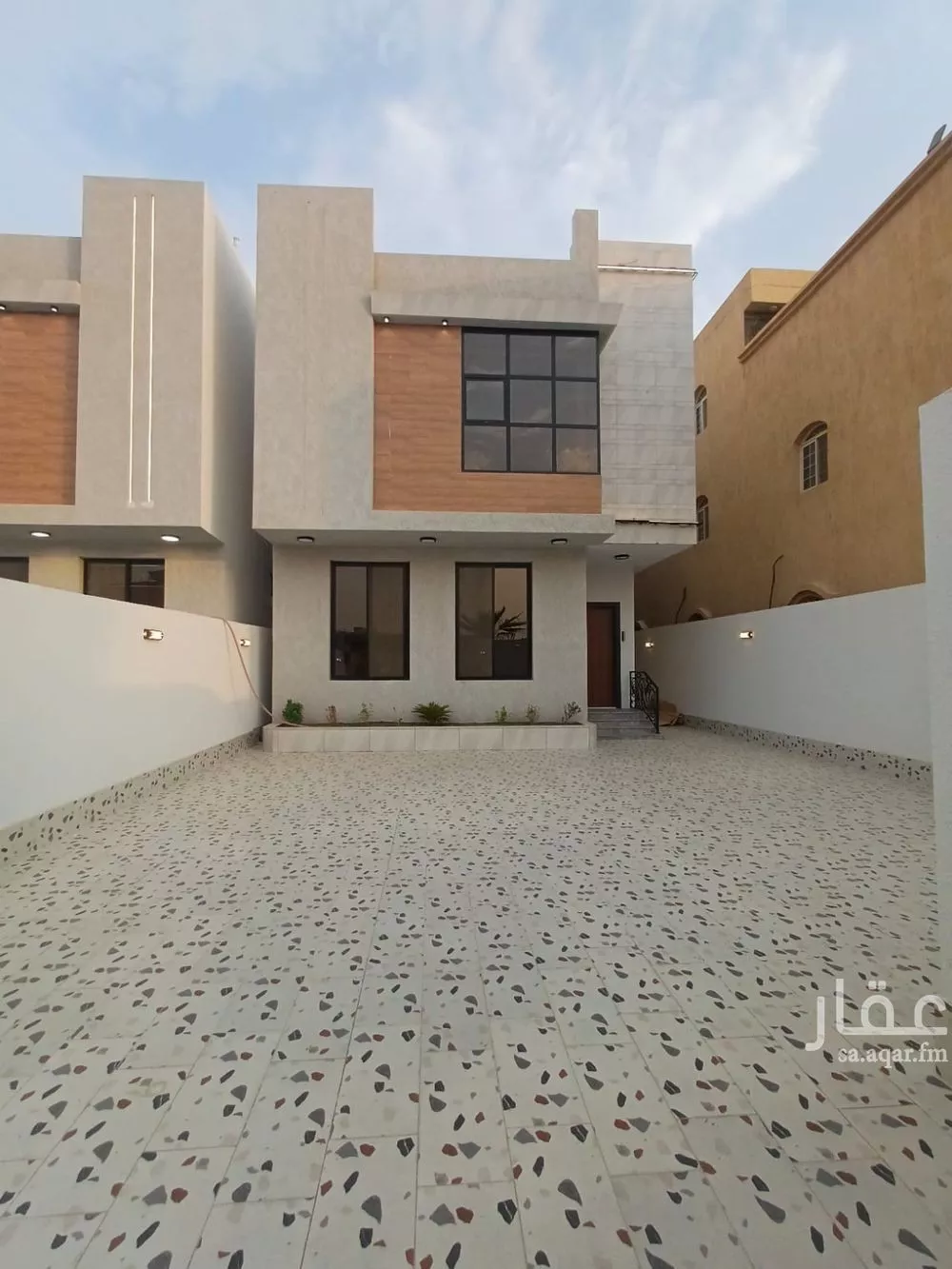7 bedroom villa in Al Falah 2