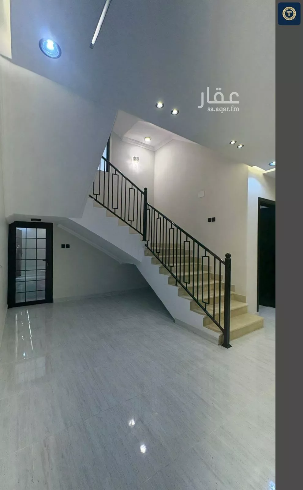 6 bedroom villa in Bahrah 7