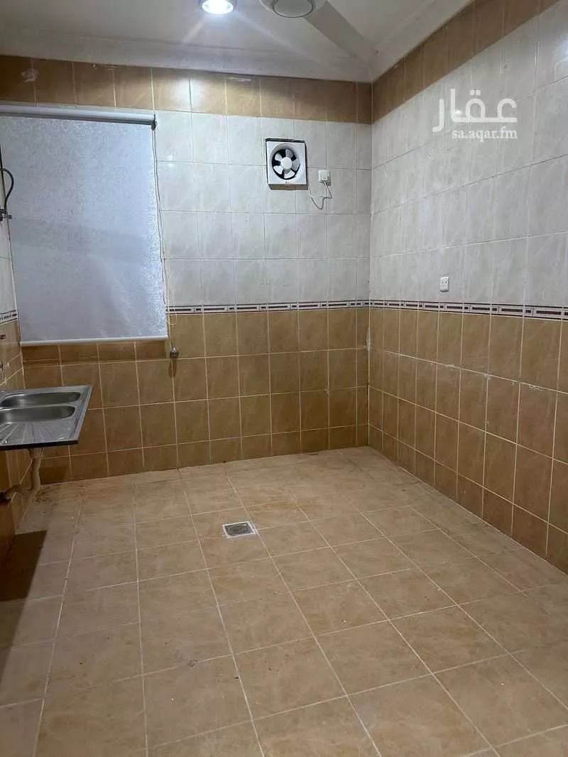 3 bedroom apartment in Al Ajawid, Jeddah 8