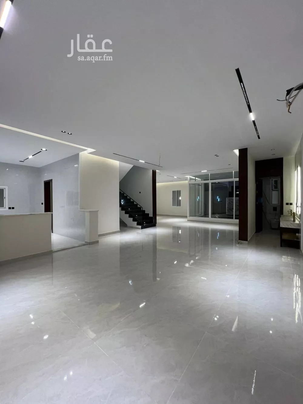 8 bedroom villa in Al Yaqout 3
