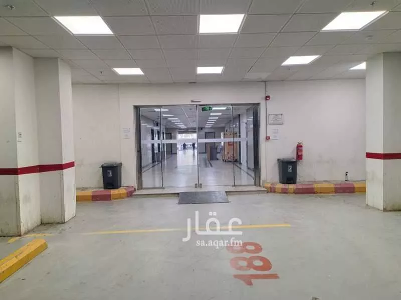 3 bedroom office in Al Murabba, Riyadh 5