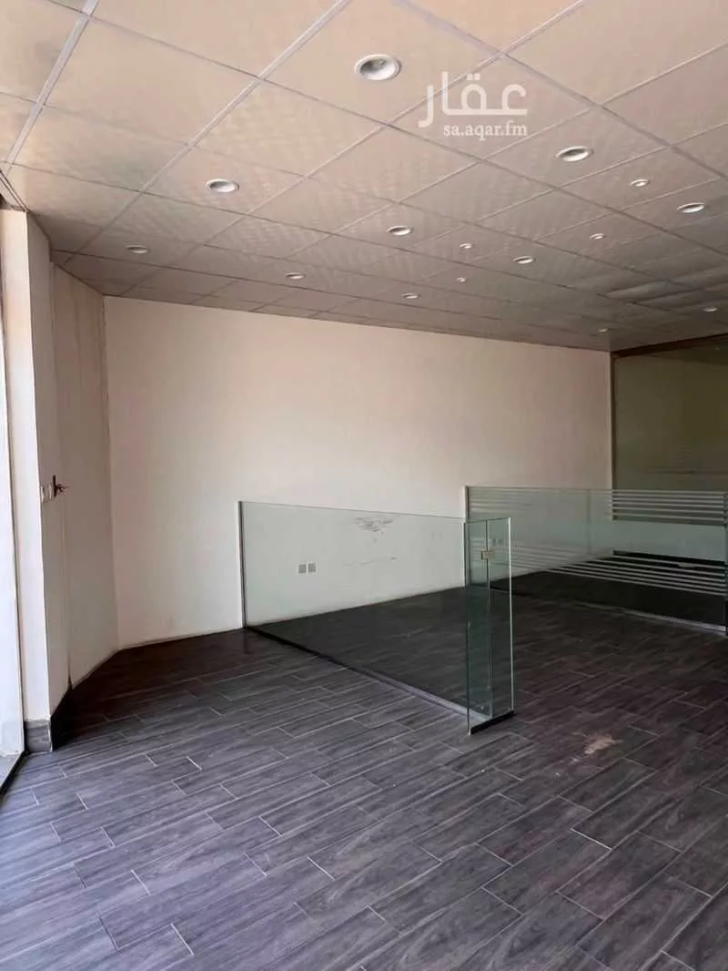 shop in Al Buhairah, Hail 3