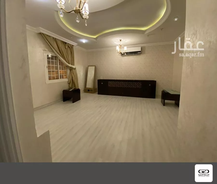 6 bedroom villa in Al Rabwa 12