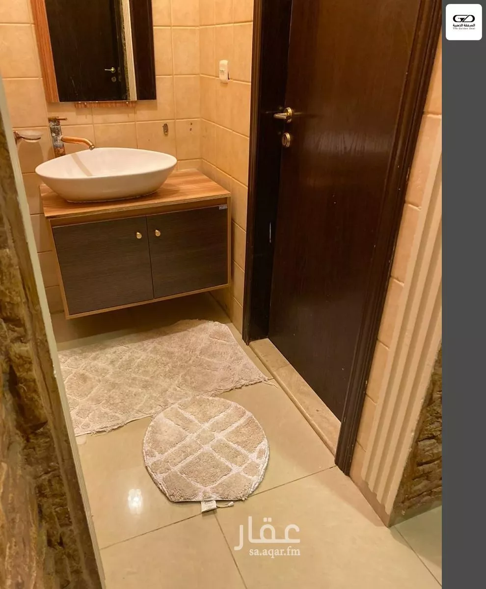 6 bedroom villa in Al Rabwa 16