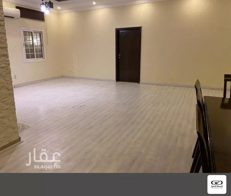 6 bedroom villa in Al Rabwa 4