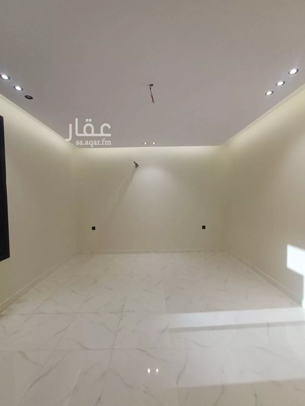 فيلا 10 غرف في الفلاح 5