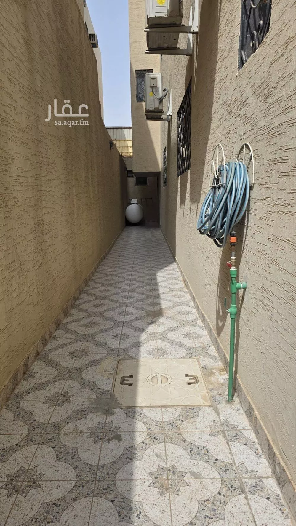 4 bedroom floor in Dhahrat Namar 2