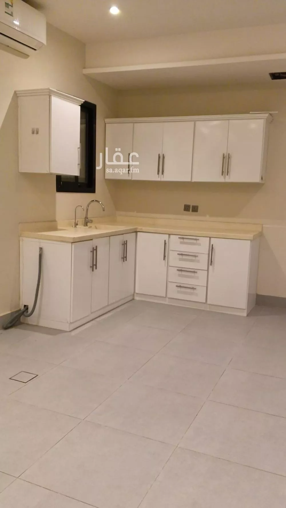 4 bedroom apartment in Dhahrat Laban 12