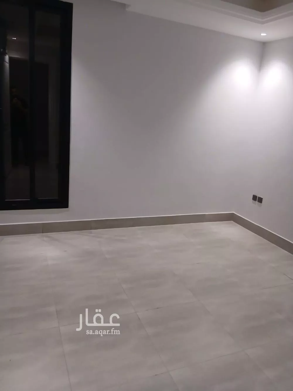شقة 2 غرف في الملقا 6