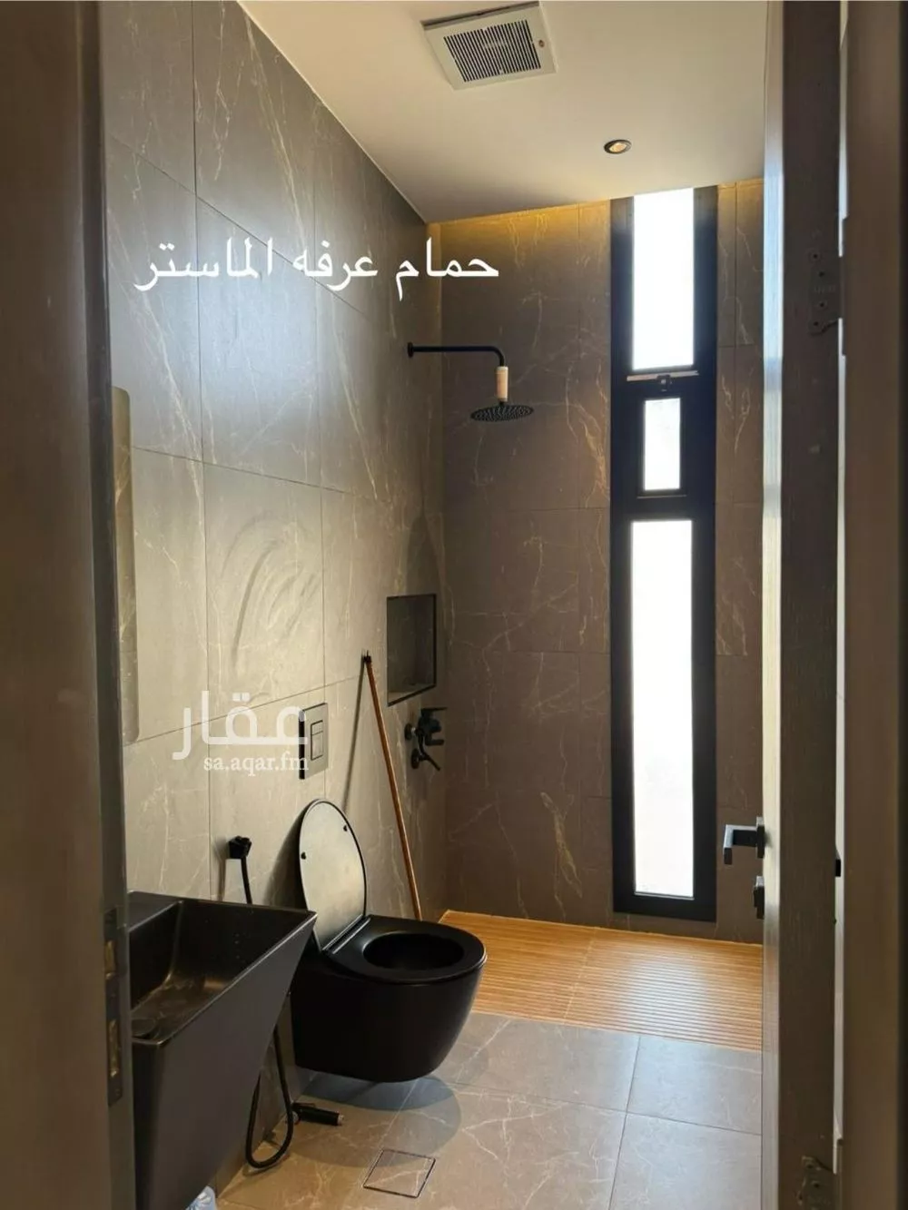 شقة 5 غرف في العارض 6