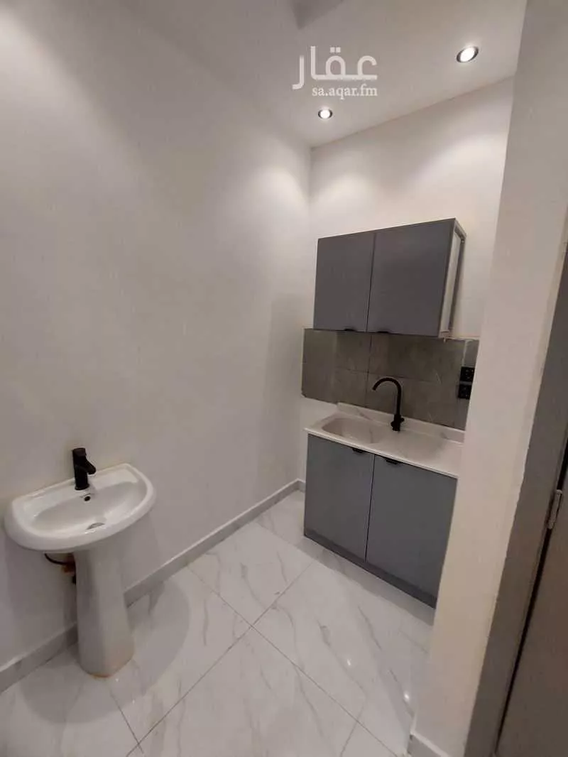 1 bedroom apartment in Al Narjis 2