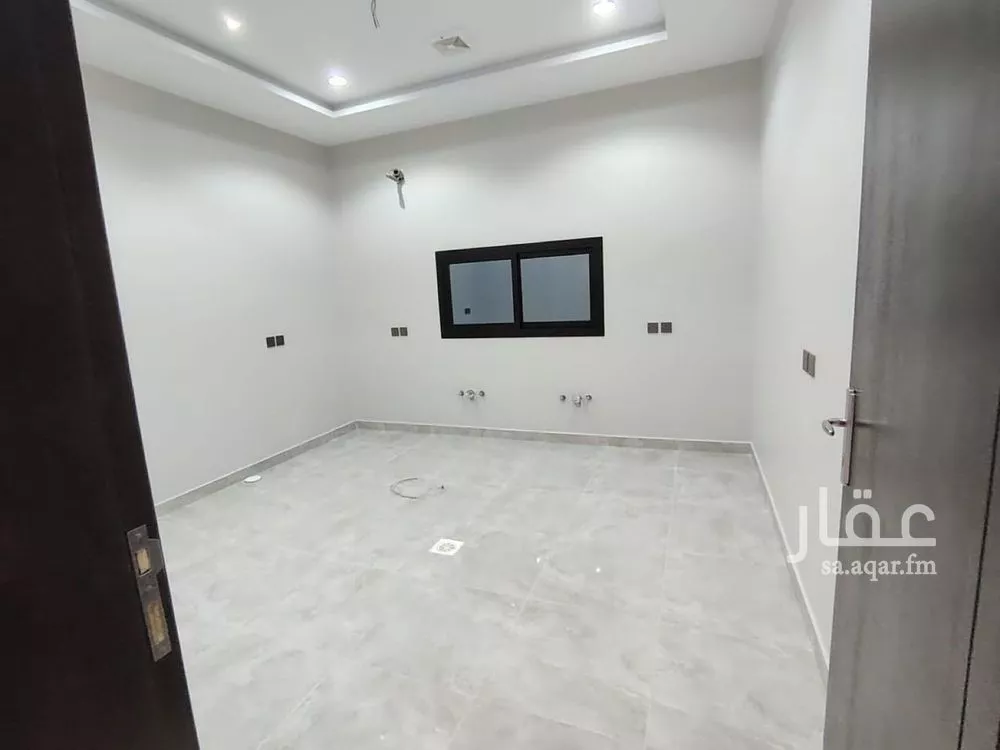5 bedroom villa in As Salhiyah 5