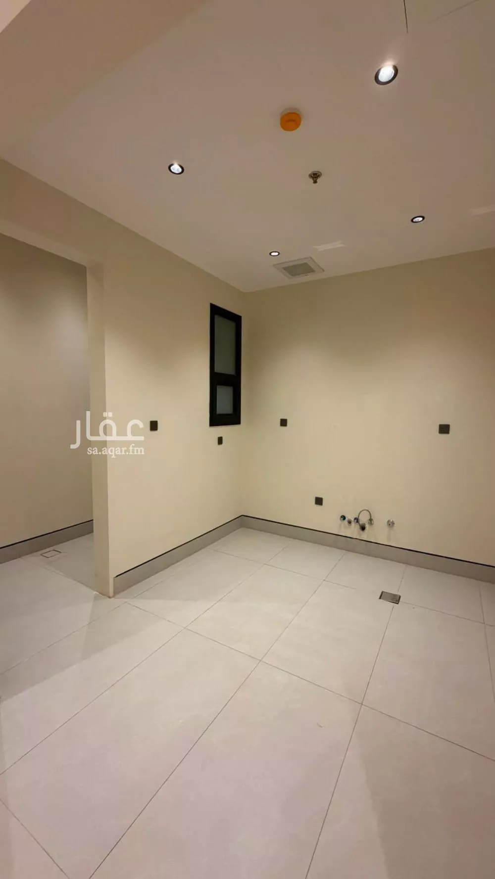 3 bedroom apartment in King Fahd, Riyadh 4